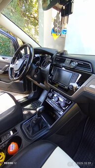 Volkswagen Touran - 13