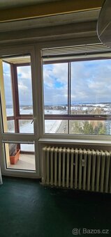 BYT 2+1 60m2 ve Staré Roli s balkonem - 13