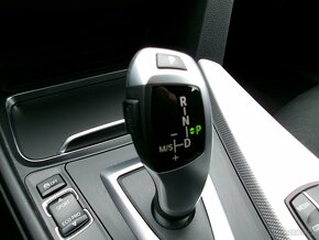 BMW 320d 140kW xDrive M SPORT Touring - ČR - 1.majitel - 13