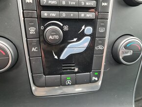 VOLVO V60 2,0 D2  MAN NAVI TEMPOMAT - 13