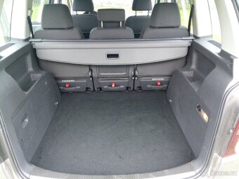 Prodám Volkswagen Touran 1,4 TSI, DSG, - 13