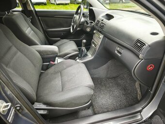 Toyota Avensis Kombi 1.8 VVTi - rok 2005 - 13