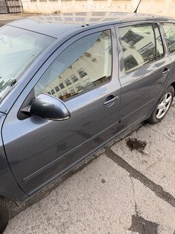 Zadní část + světlý interiér Octavia 2 Facelift - 13