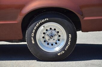 Ford Ranchero z roku 1979 - 13