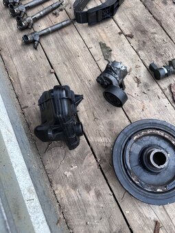 Díly na W211 om648 - 13