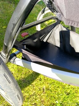 Sportovní kočárek Thule Glide 2 Jet Black 2021 - 13