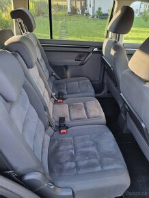 VW TOURAN 1.4 TSI 7 MÍST HIGHLINE - 13