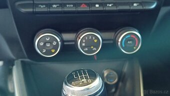 Prodám Dacia Duster 2 Prestige, 4x4 - 13