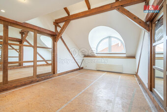 Prodej atypického bytu, 316 m², Praha, ul. Příběnická - 13