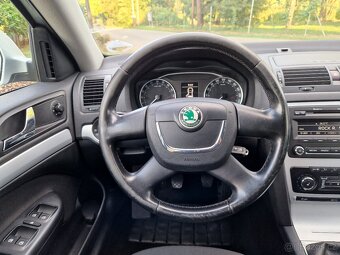 ŠKODA Octavia combi 2 1,6 TDI nafta 77 KW převodovka 5 stupň - 13