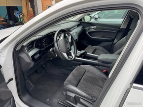 Audi e-tron,55,300kw,alcantara,tour,carplay,matrix,nov.motor - 13