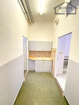 Komerční budova (kanceláře + sklad-výroba) 710  m2 , Planá u - 13