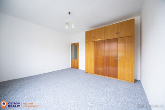 Pronájem prostorného bytu 2+1 s jídelnou a balkonem, 82 m²,  - 13