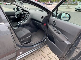 Peugeot 5008 1.6 HDi 80kw automat 7 míst panorama - 13
