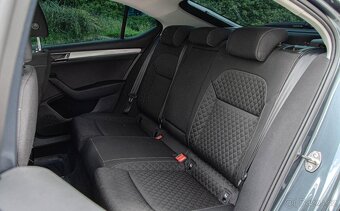 Škoda Superb 2.0 TDI SCR DSG - 13