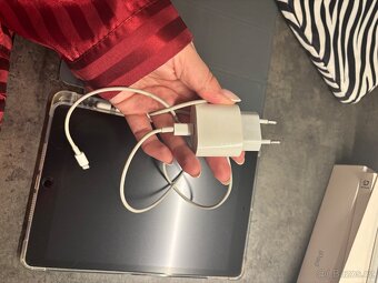 iPad 9. generace + Apple Pencil + příslušenství - 13