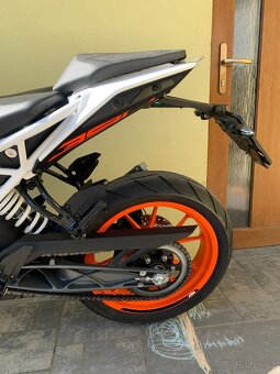 KTM 390 Duke - 13