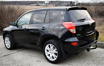 Toyota RAV4 2.2D 4x4 Top stav - 13