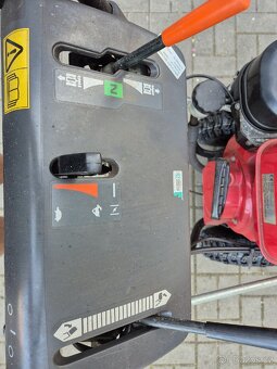 Sněžná Fréza Honda HS 970 hydropojezd - 13