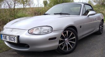 Mazda mx-5 Miata kabriolet TOP STAV - 13
