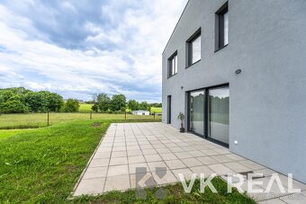 Pronájem RD 4+kk+pracovna a 2xšatna, cca 200m2, pozemek cca  - 13