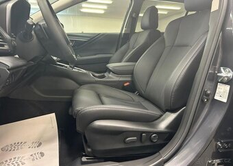 Subaru Outback 2.5 TOURING 2025 6let zaruka 124 kw3 - 13