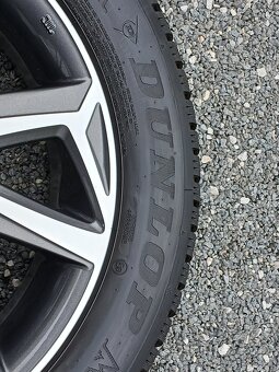 Zimní orig alu kola Toyota Yaris Dunlop 195/55/16 vzorek 8mm - 13