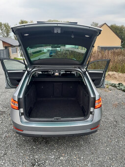 Škoda Superb 3 combi 2.0 TDi,110kW,Facelift,Style,Man,NAVI - 13