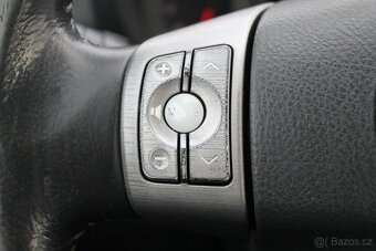 Toyota Rav4 2.2D-4D 100kW + 4X4 + BEZ KOROZE + TAŽNÉ - 13