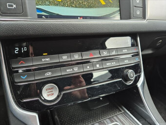Prodám Jaguar XF 2.0 20D - 13