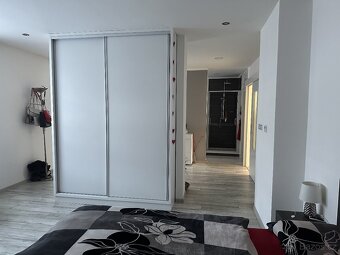Rodinný dům s podnikatelským potenciálem - 13