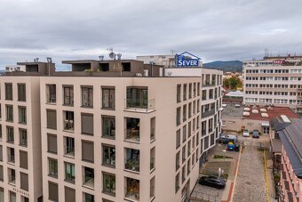 Exkluzivní byt 5+kk v centru Liberce se střešní terasou - 13