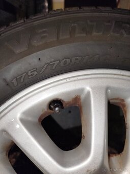 Nissan NV200 - zátěžová celoroční kola 14" - 13