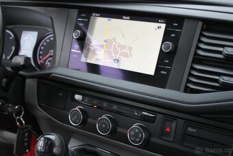 Volkswagen Transporter, 2.0 TDI 110kW, 1.MAJITEL,TAŽNÉ - 13