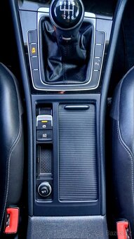 Golf VII 2.0 TDi HIGHLINE - 13