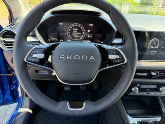 Nová Škoda Fabia 4 s lehkým poškozením. V tovární záruce. - 13