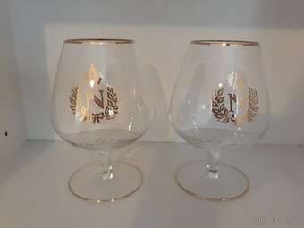 Skleněné mísy, vázy, tácy, cukřenka, konvička, popelníky, - 13