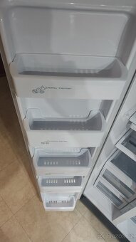 Americká lednice Samsung 496L - 13