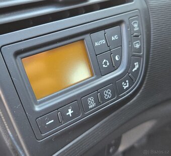 CITROEN C4 PICASSO 1,6VTi 7 míst EXCLUSIVE AUTOKLIMA 2009 - 13