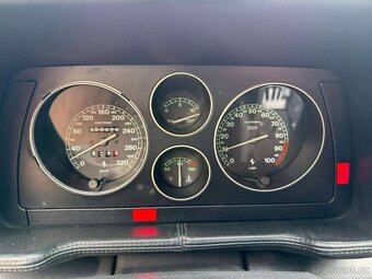 Ferrari F355 Berlinetta z roku 1997 - 13