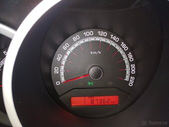Kia Venga 1.4 BENZÍN 87000KM,KOUP.ČR,CEBIE,PO SERVISU A STK - 13