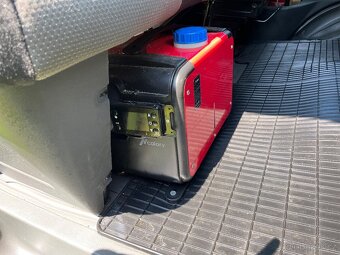 Pronájem obytné dodávky Iveco Daily - 13