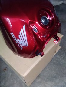 Honda CB 650r - 13