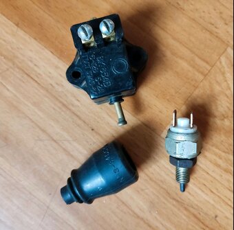 Zrcátko tachometr odrážka OSVAR přepínač světel - 13