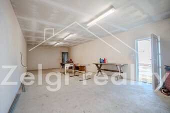 Nabízíme k pronájmu zemědělský areál o celkové ploše 2 268 m - 13