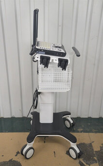 Ultrazvukový přístroj GE Logiq E 2013 4C-RS, 12L-RS, Sony UP - 13