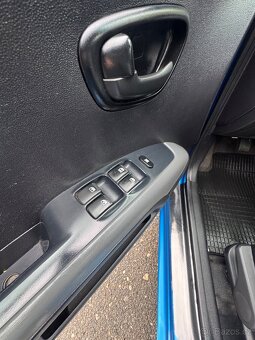 Hyundai I 10. 1,1i - 13