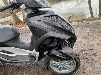 Piaggio Mp3 Yourban 300 LT - 13