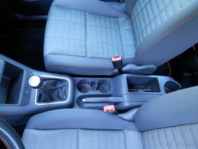 Volkswagen Golf Plus 1.6MPi 75kW EDICE GOAL 6/2006 - 13