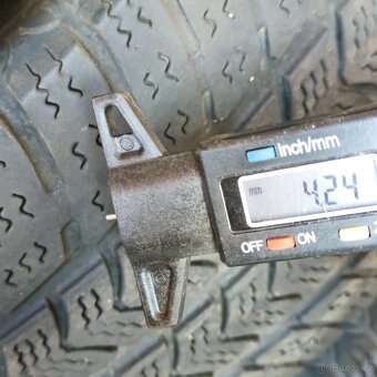 Zimní kola Volkswagen, Mercedes 235/65/16C č. AK01 - 13